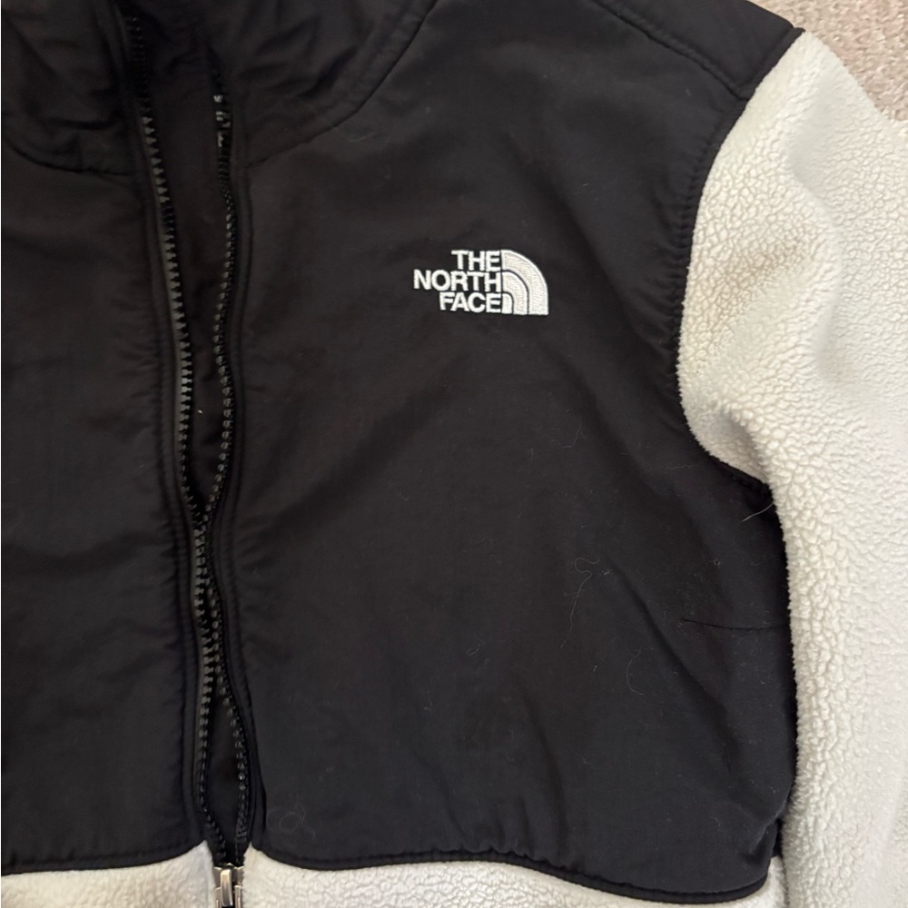 The North Face Black & Cream Women's Teddy Fleece Jacket - Picture 3 of 5
